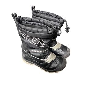 KEEN Kids Black Puffer Winter Snow Boots Size 3 Waterproof Insulated